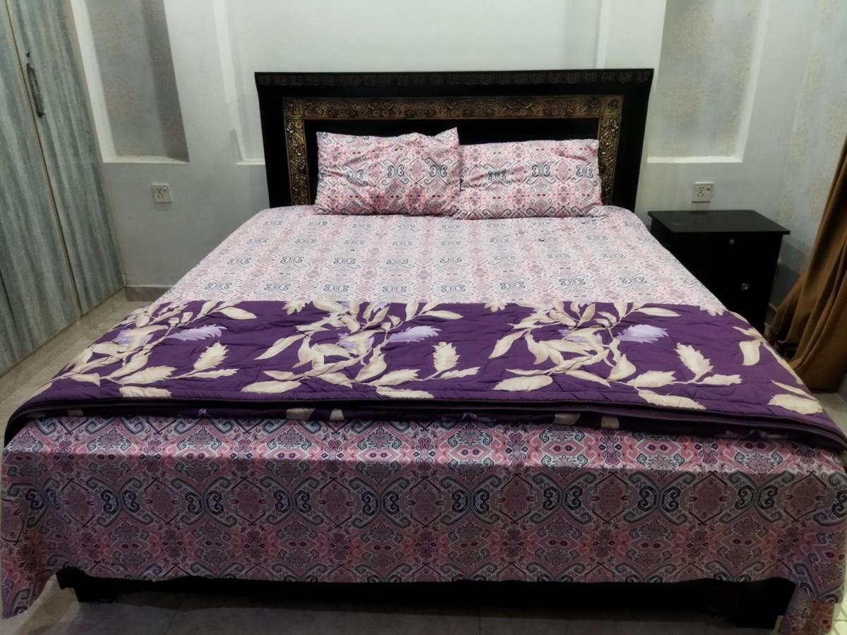 Furnished Private Ground Floor - Pasha House Apartment Lahore Luaran gambar